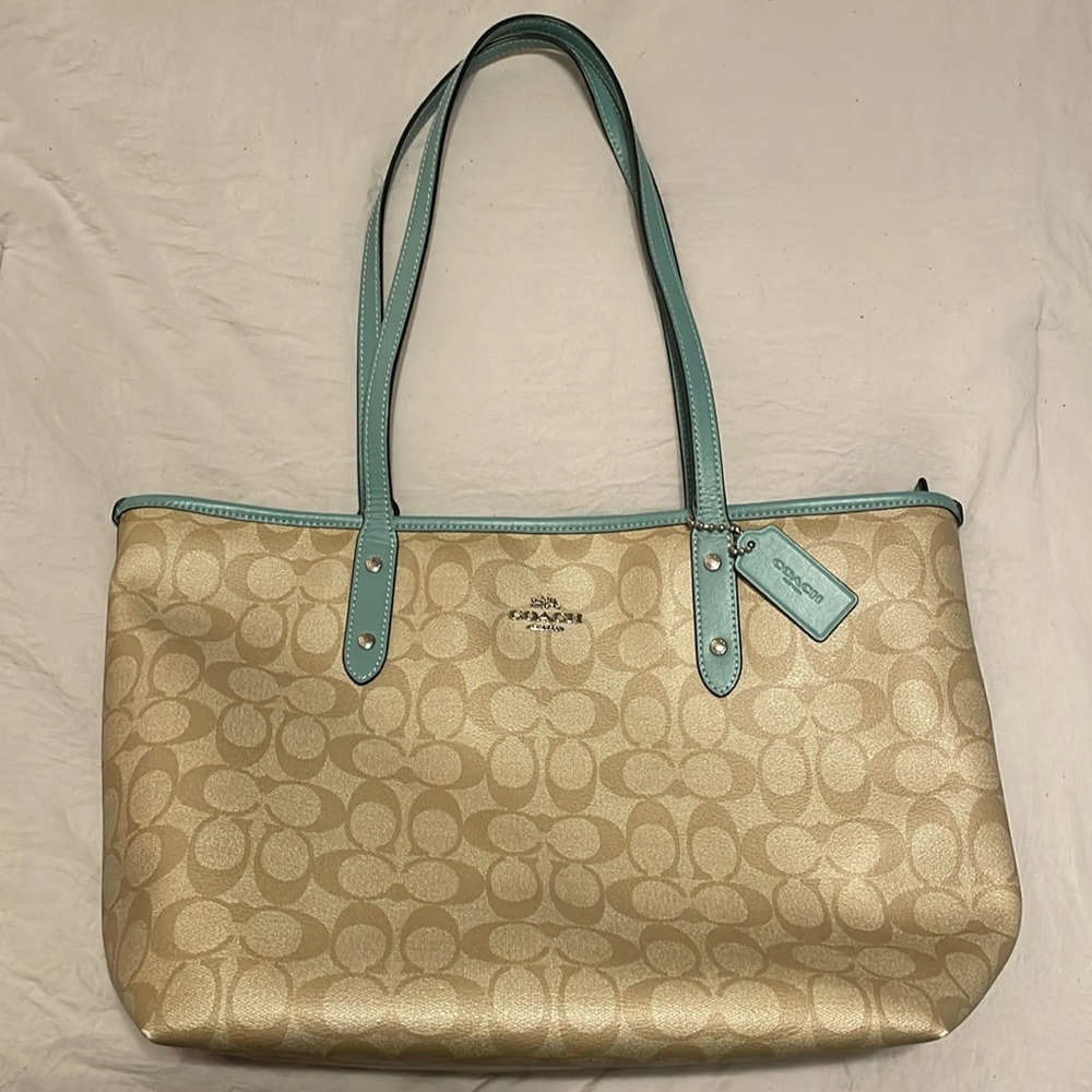 COACH City Zip Tote